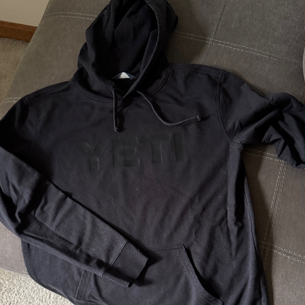 YETI Charcoal Men's Hoodie - Size Small